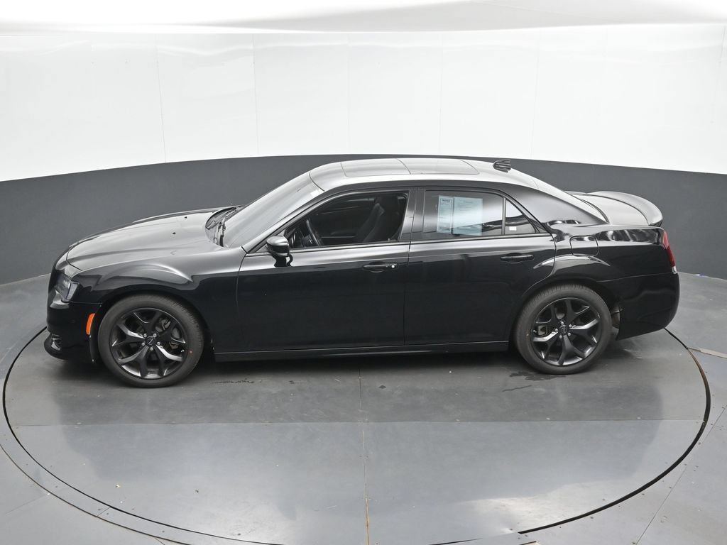 Used 2022 Chrysler 300 S RWD image 36
