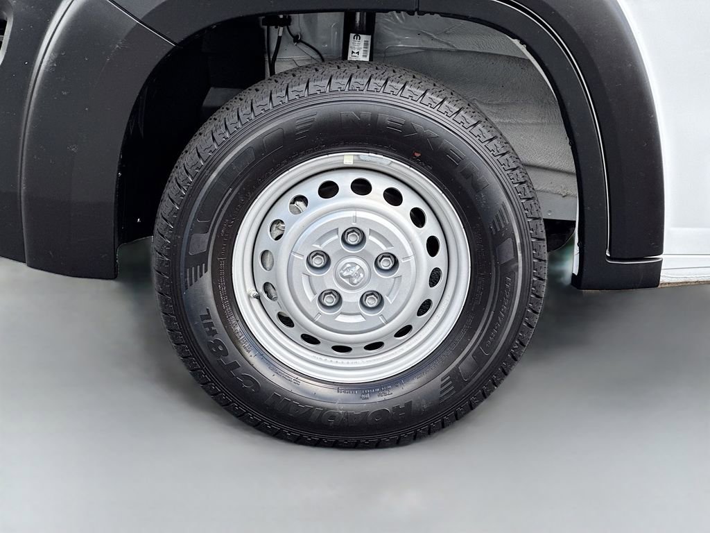 Used 2026 RAM ProMaster 2500 w/ Convenience Group FWD image 11