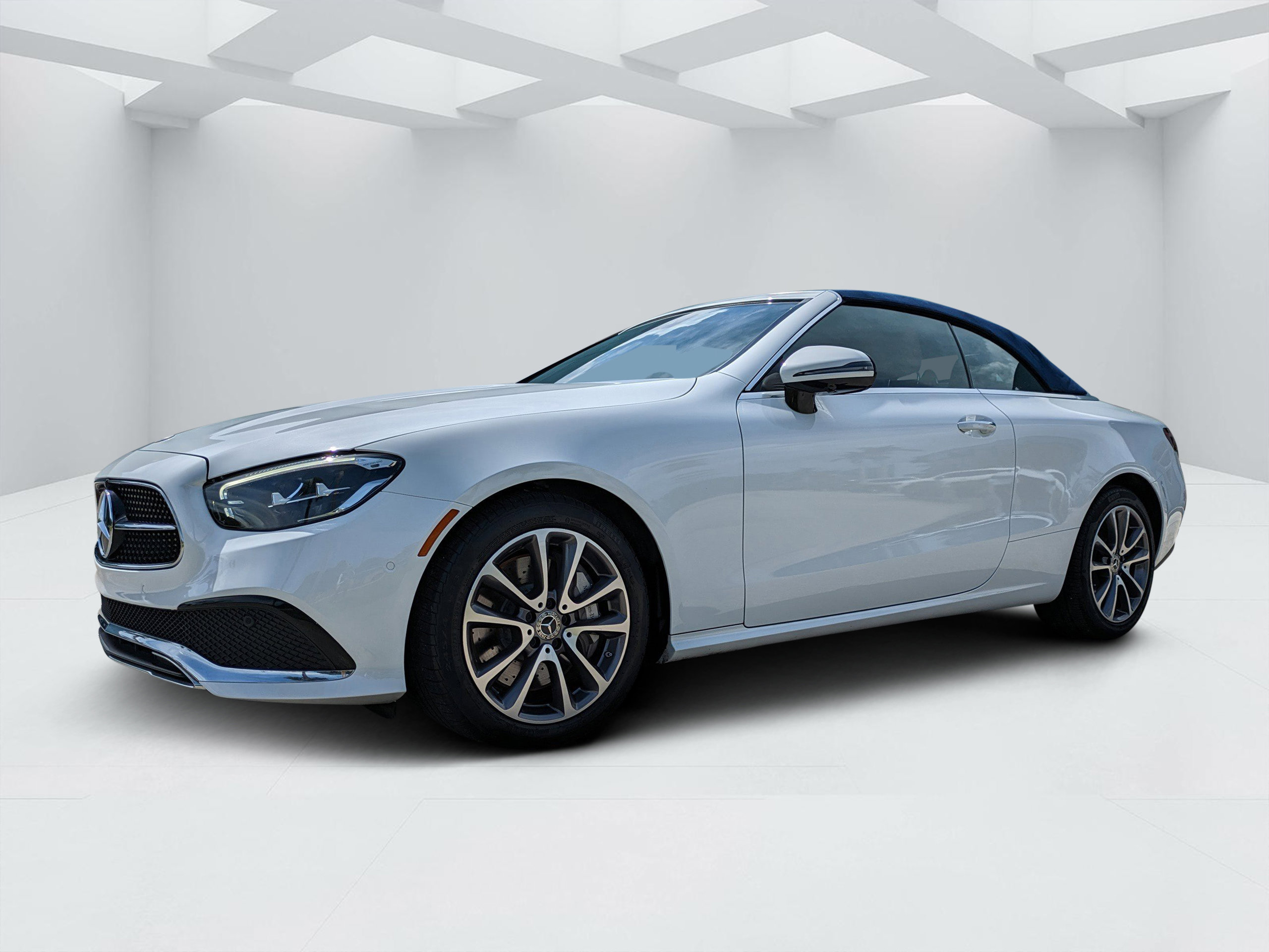 Used 2023 Mercedes-Benz E 450 Cabriolet image 7