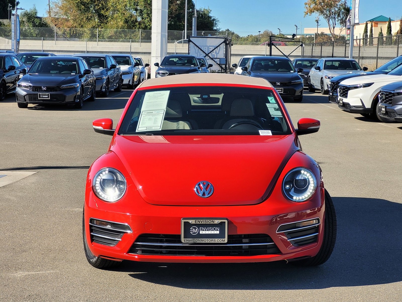 Used 2018 Volkswagen Beetle 2.0T S image 2