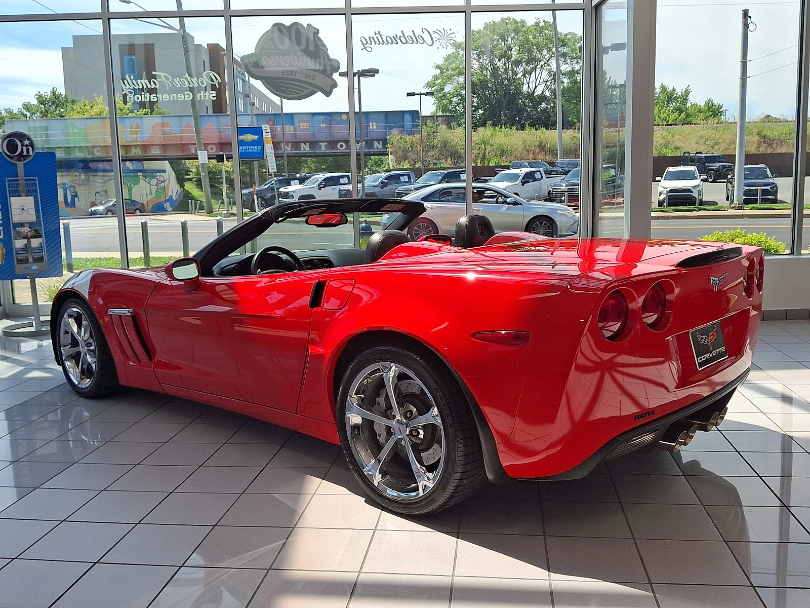 Used 2011 Chevrolet Corvette Grand Sport w/ Preferred Equipment Group RWD image 4