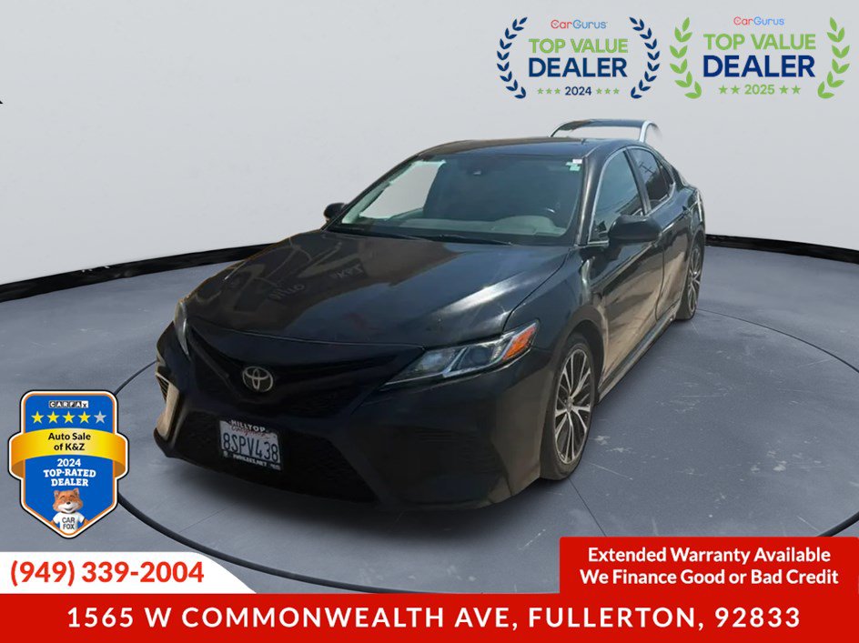 Used 2020 Toyota Camry SE FWD image 3