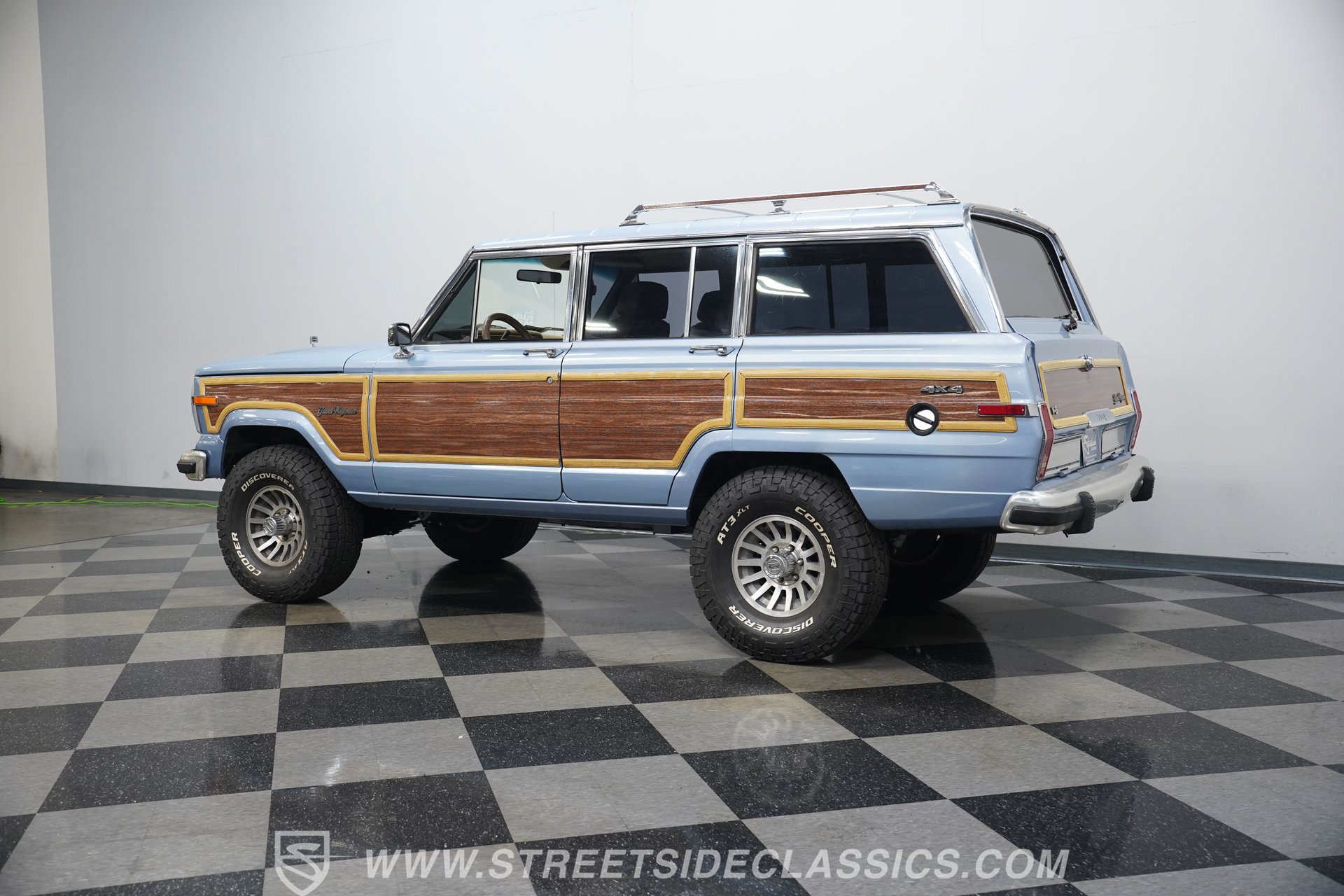Used 1989 Jeep Grand Wagoneer AWD/4WD image 9