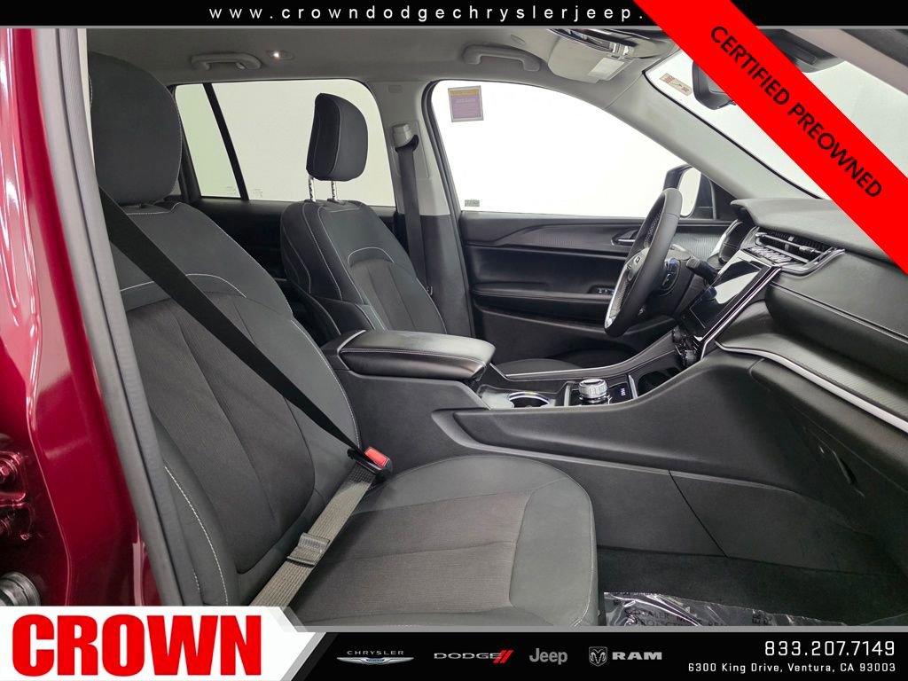 Certified 2023 Jeep Grand Cherokee Laredo image 11