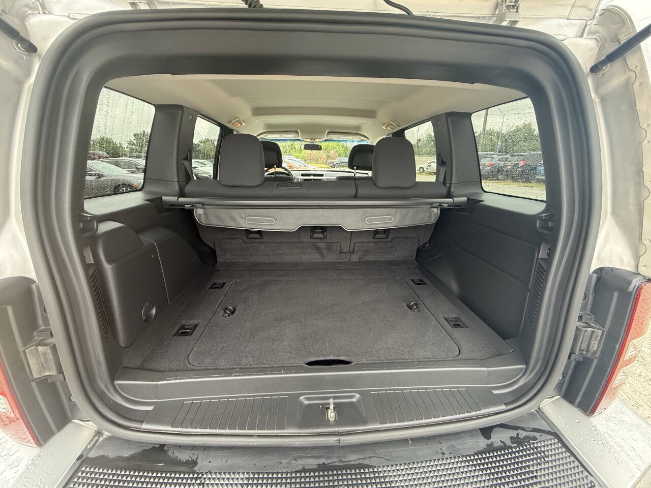 Used 2011 Jeep Liberty Sport w/ Popular Equipment Group AWD/4WD image 17