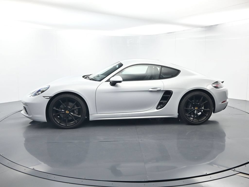 Certified 2025 Porsche 718 Cayman RWD image 2
