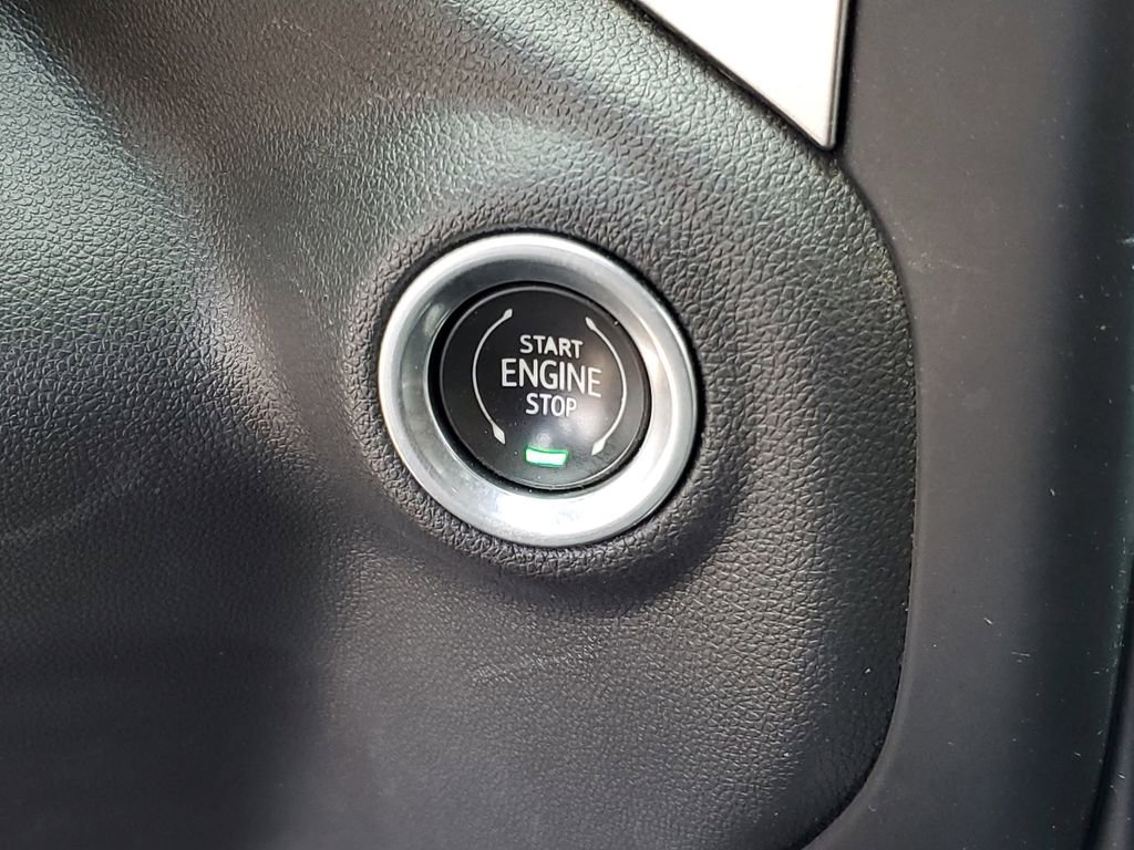 Used 2021 Chevrolet Silverado 1500 RST image 17