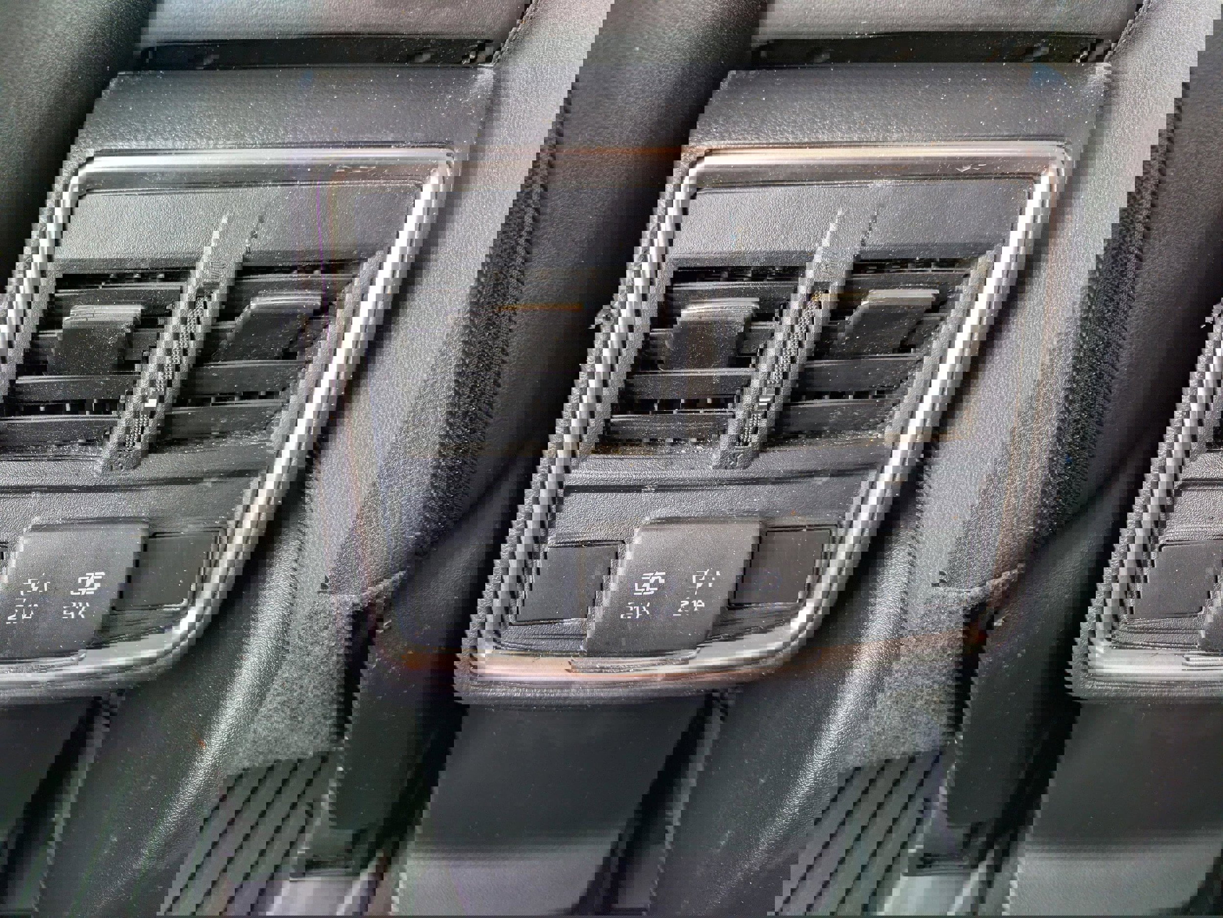 Used 2019 Subaru Forester Premium AWD/4WD image 14