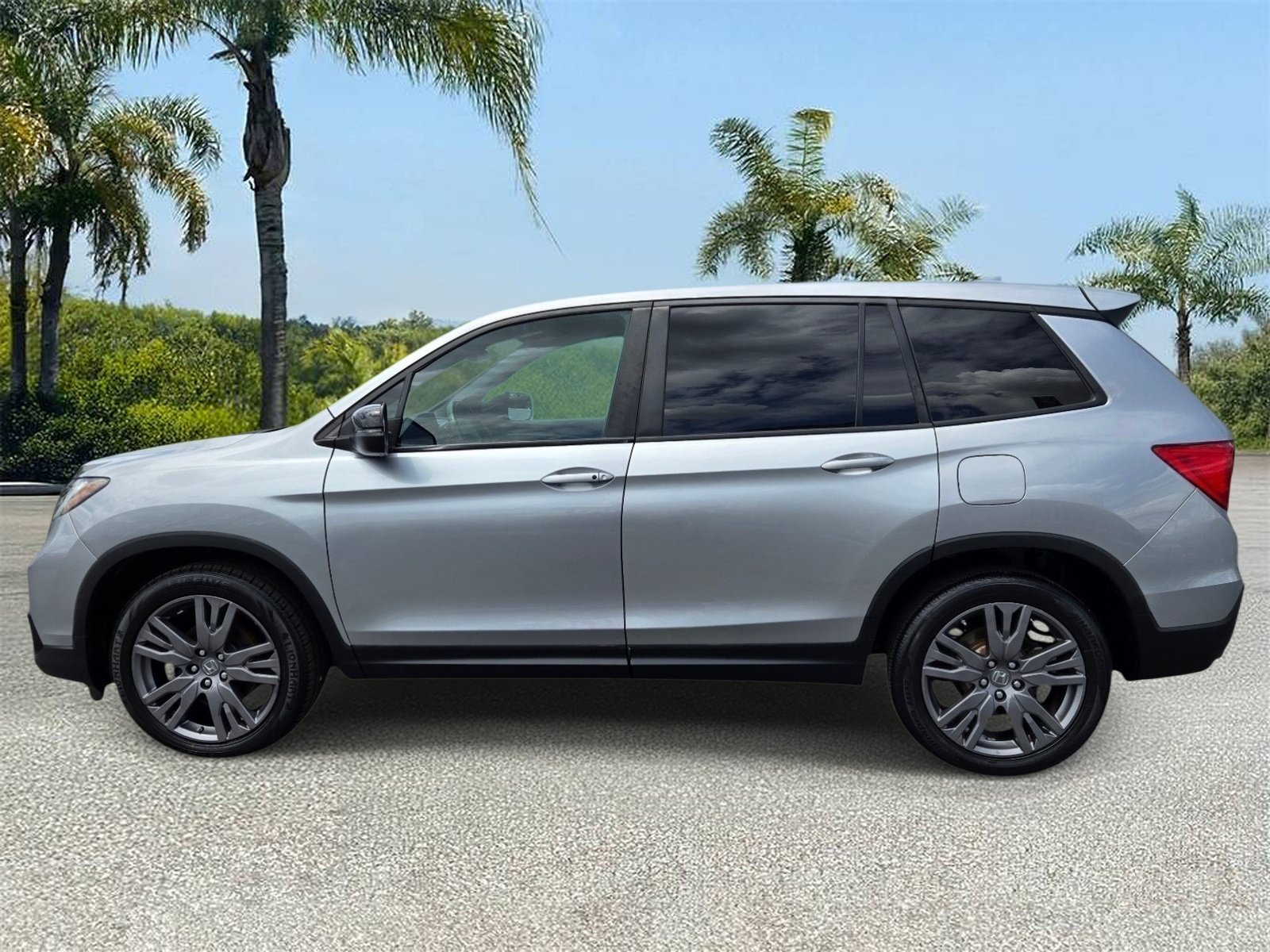 Used 2019 Honda Passport EX-L image 2