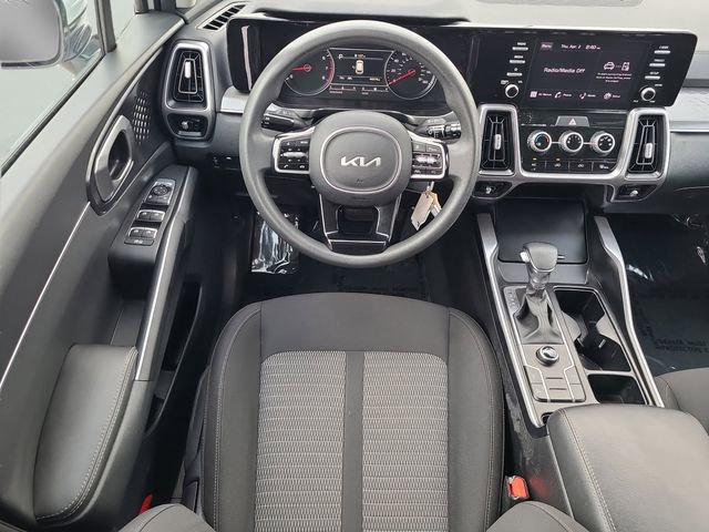 Used 2023 Kia Sorento LX FWD image 14