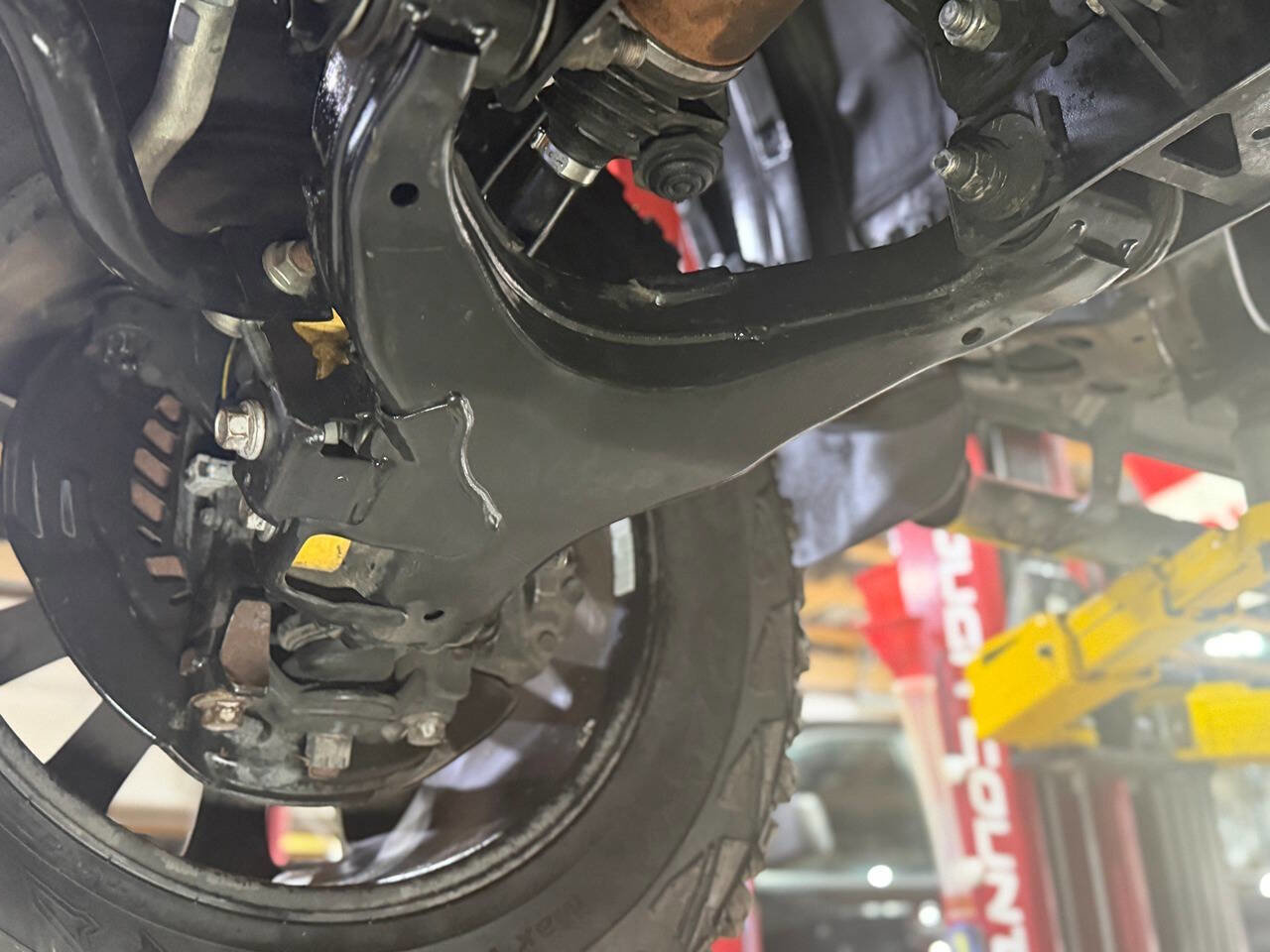 Used 2018 Toyota Tundra Limited w/ Limited Premium Package image 25