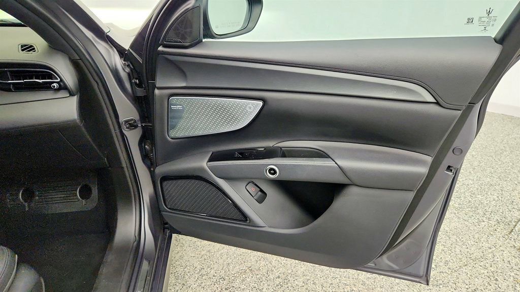 Used 2023 Maserati Grecale GT AWD/4WD image 25