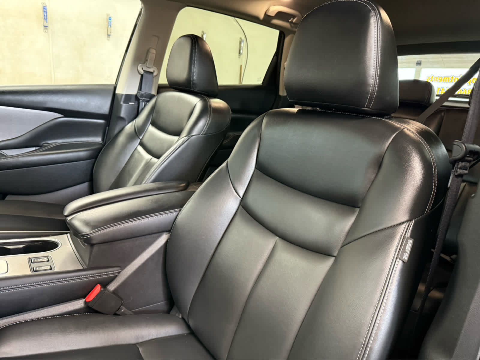 Used 2024 Nissan Murano SV w/ SV Midnight Edition Package image 12