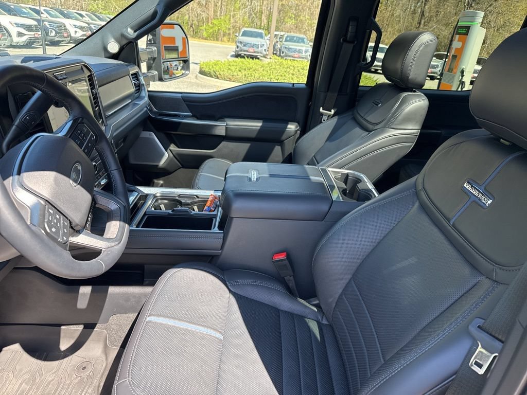 Used 2025 Ford F350 Platinum AWD/4WD image 29