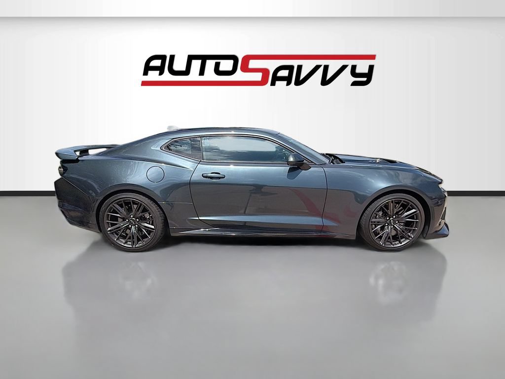 Used 2022 Chevrolet Camaro ZL1 RWD image 8