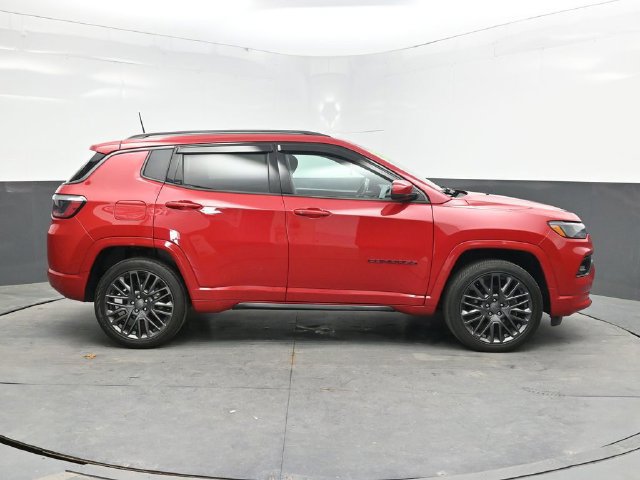 Used 2022 Jeep Compass Limited AWD/4WD image 9