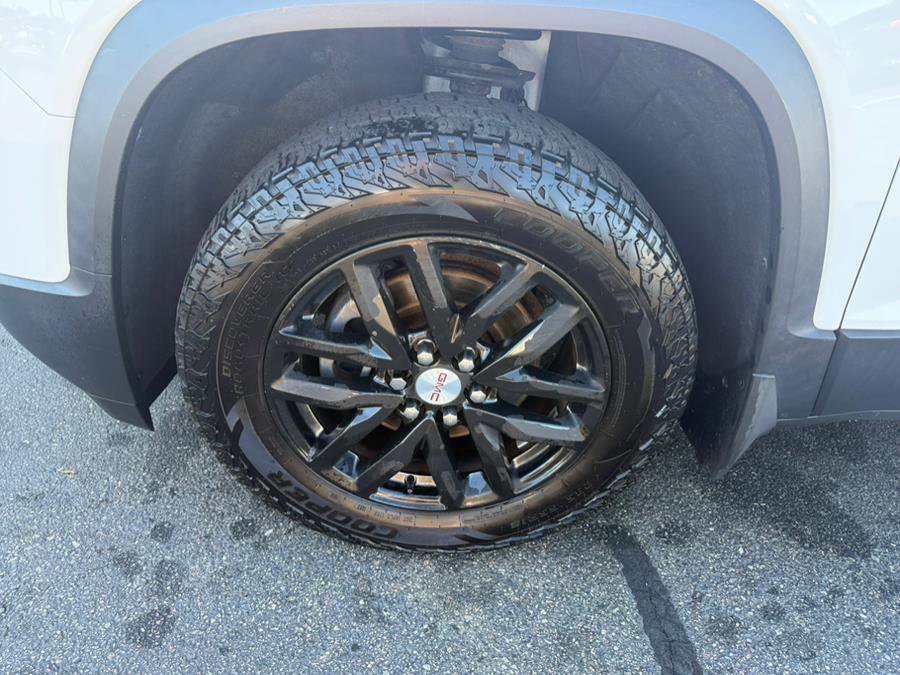 Used 2019 GMC Acadia SLT image 4