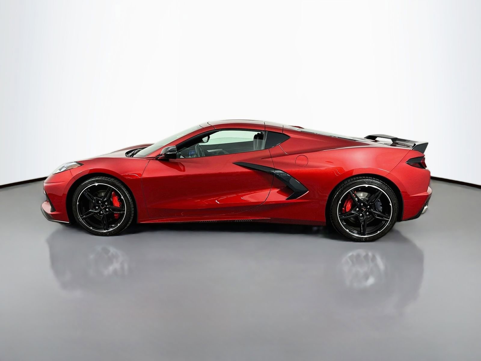 Used 2022 Chevrolet Corvette Stingray Preferred Cpe w/ Z51 Performance Package RWD image 8