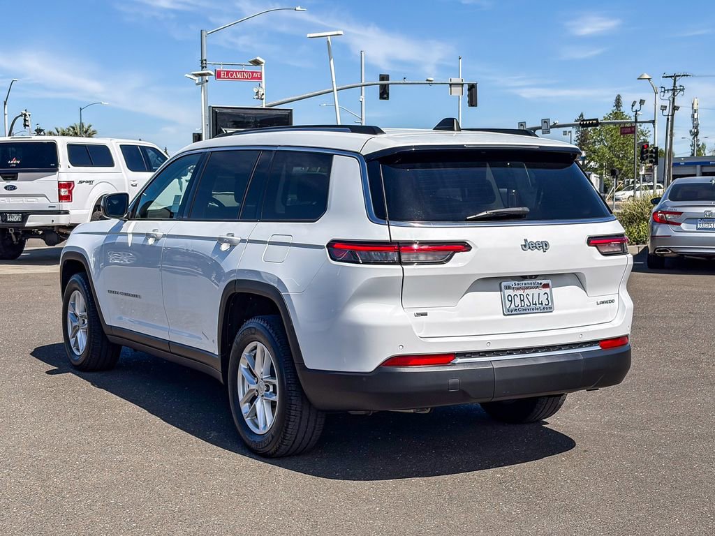 Used 2021 Jeep Grand Cherokee L Laredo w/ Luxury Tech Group I RWD image 2