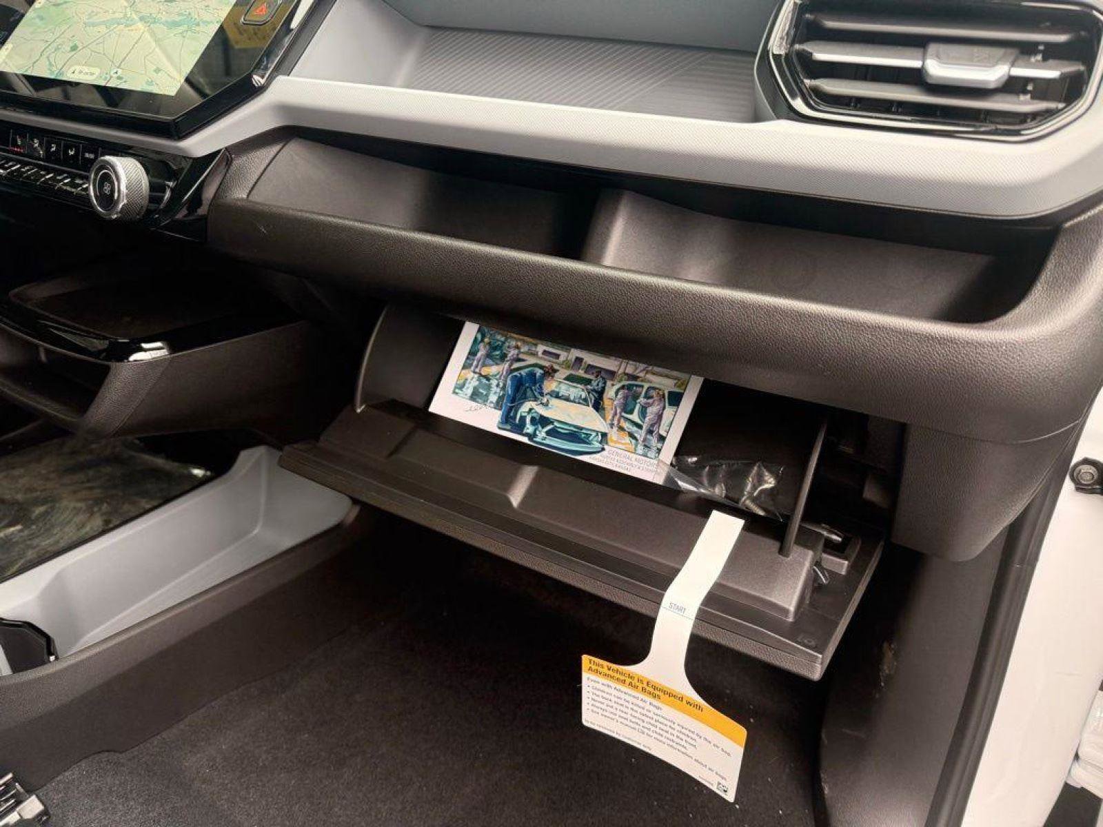 New 2027 Chevrolet Bolt LT w/ Comfort Package image 24