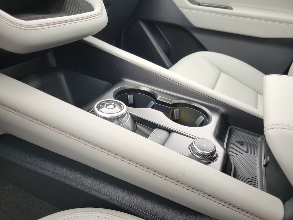 New 2026 Ford Explorer Active w/ Active Comfort Package image 29