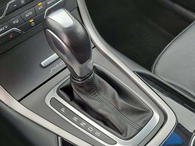 Used 2016 Ford Edge SEL w/ Equipment Group 201A AWD/4WD image 19