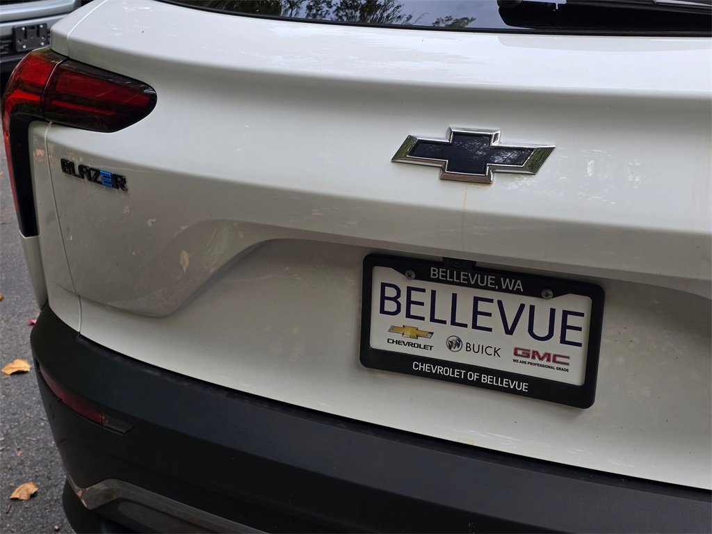 New 2026 Chevrolet Blazer EV LT image 15