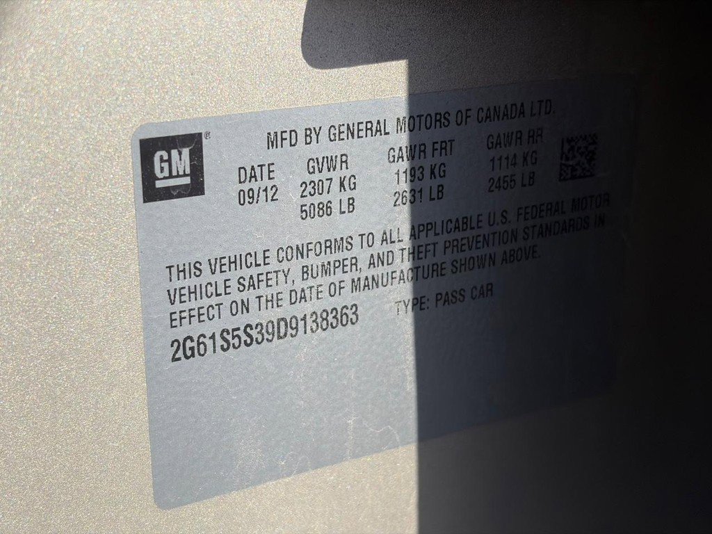 Used 2013 Cadillac XTS Premium image 24