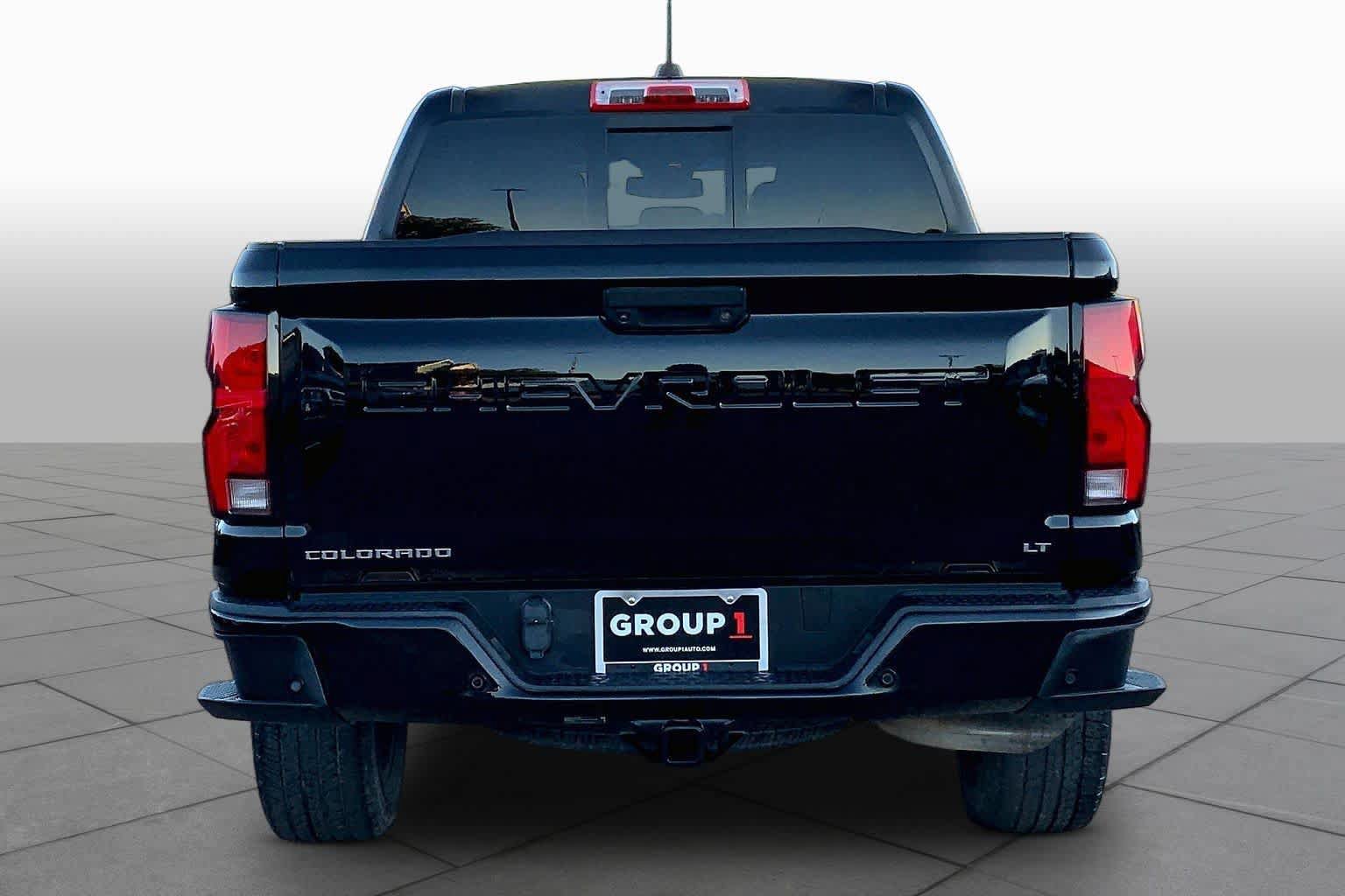Used 2023 Chevrolet Colorado LT w/ LT Convenience Package III RWD image 4