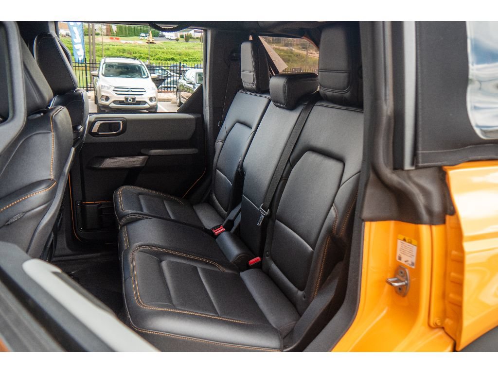 Used 2022 Ford Bronco Badlands w/ Sasquatch Package AWD/4WD image 19