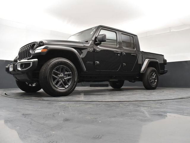 Used 2024 Jeep Gladiator Sport image 21