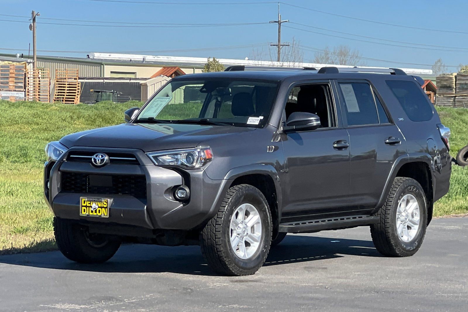 Used 2021 Toyota 4Runner SR5 Premium w/ Moonroof Package AWD/4WD image 8