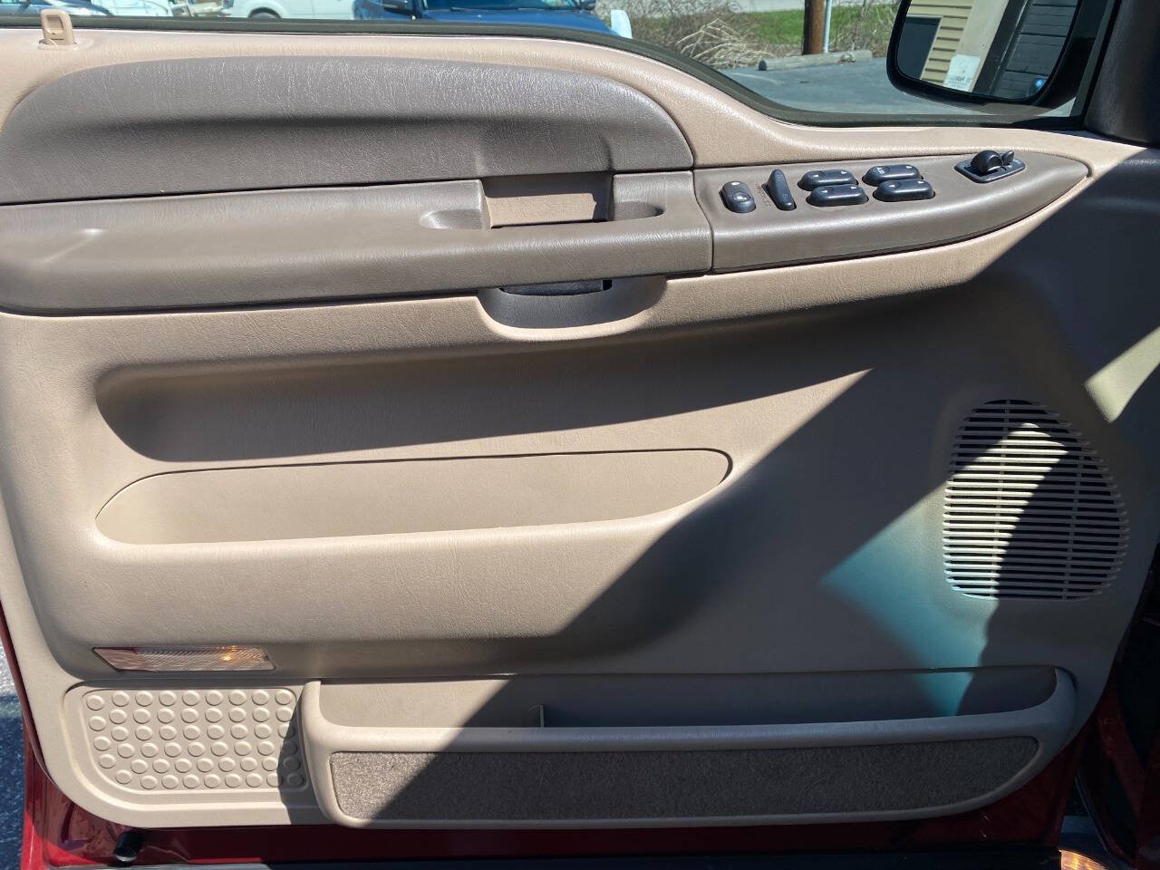Used 2002 Ford Excursion XLT RWD image 11