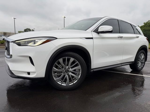 Used 2025 INFINITI QX50 Pure AWD/4WD image 10