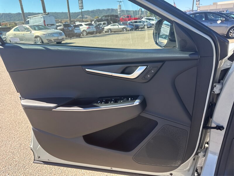 Used 2024 Kia EV6 Light image 48