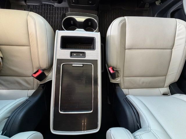 Used 2025 Lincoln Aviator Reserve w/ Luxury Package RWD image 32