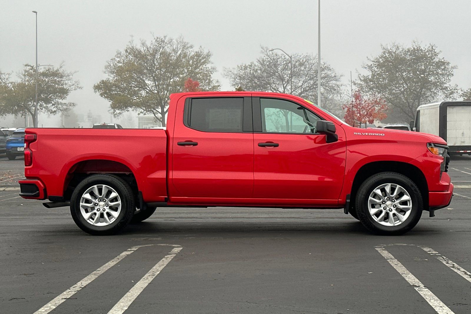 Used 2025 Chevrolet Silverado 1500 Custom image 3