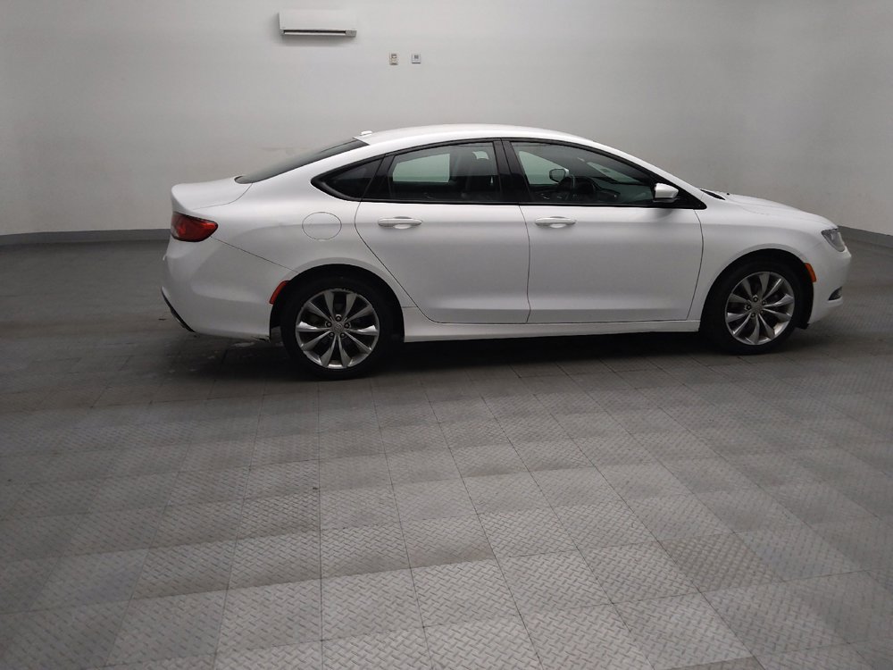 Used 2015 Chrysler 200 S w/ Comfort Group FWD image 10