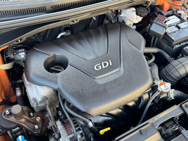 Used 2016 Hyundai Veloster image 25