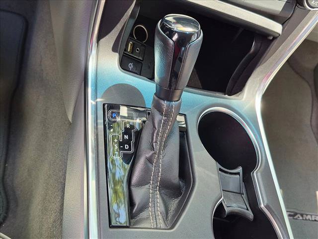 Used 2017 Toyota Camry XLE FWD image 8