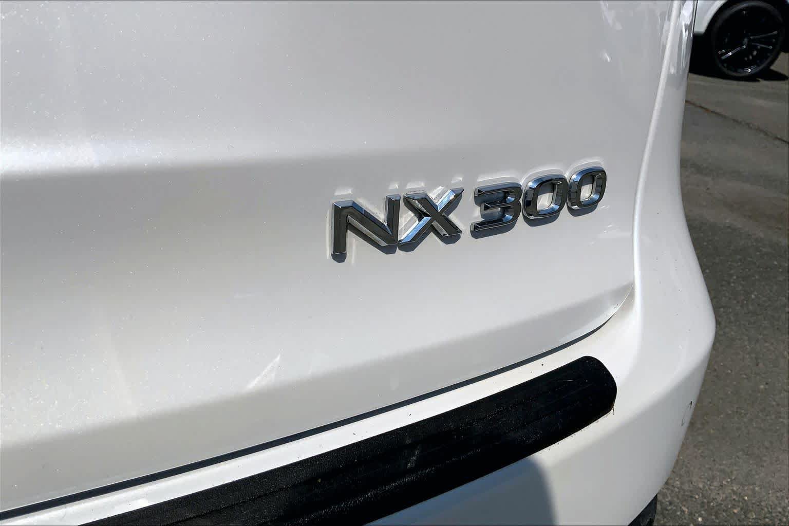 Used 2018 Lexus NX 300 AWD w/ Luxury Package image 10