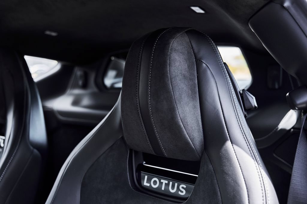 Used 2026 Lotus Emira SE RWD image 42