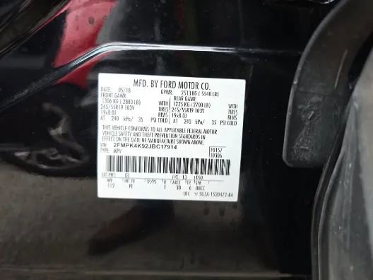 Used 2018 Ford Edge Titanium w/ Equipment Group 301A image 22