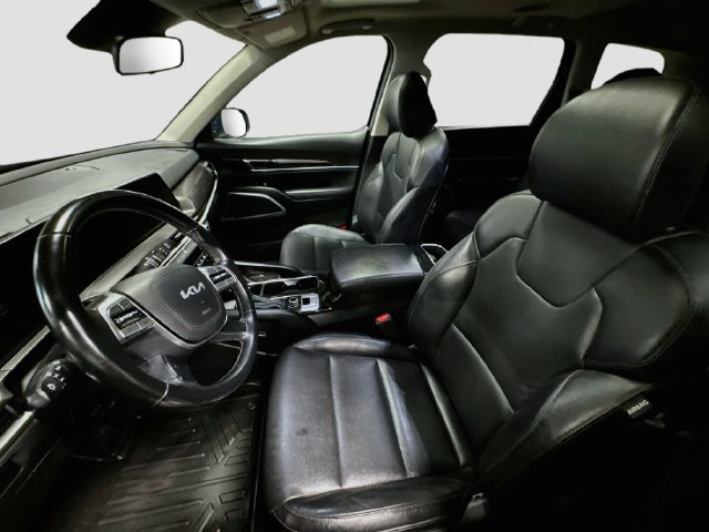 Certified 2023 Kia Telluride S w/ S Sunroof Package AWD/4WD image 22