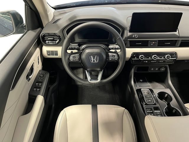 New 2026 Honda Pilot Touring image 22