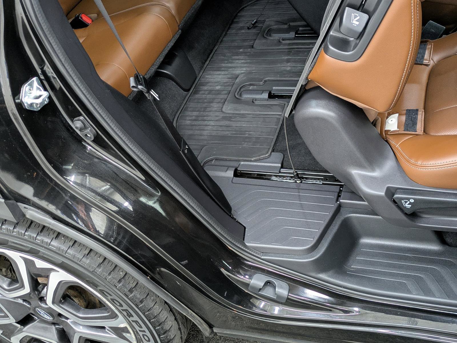 Used 2023 Subaru Ascent Touring image 19