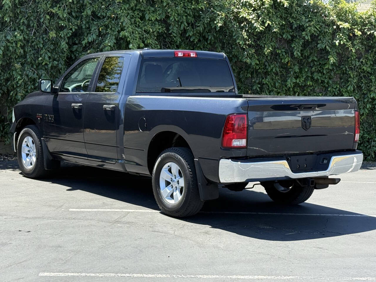 Used 2015 RAM 1500 ST w/ SXT Appearance Group RWD image 5