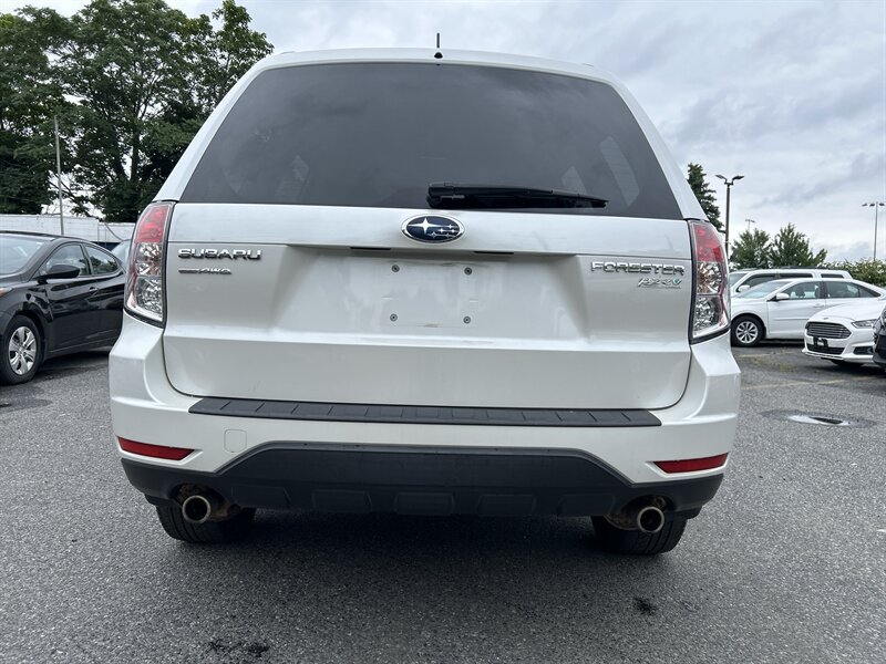Used 2010 Subaru Forester 2.5X Limited AWD/4WD image 5