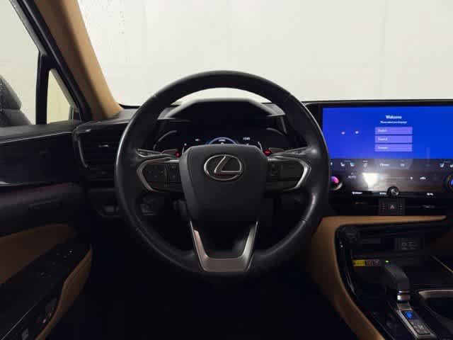 Used 2024 Lexus NX 350h AWD image 33