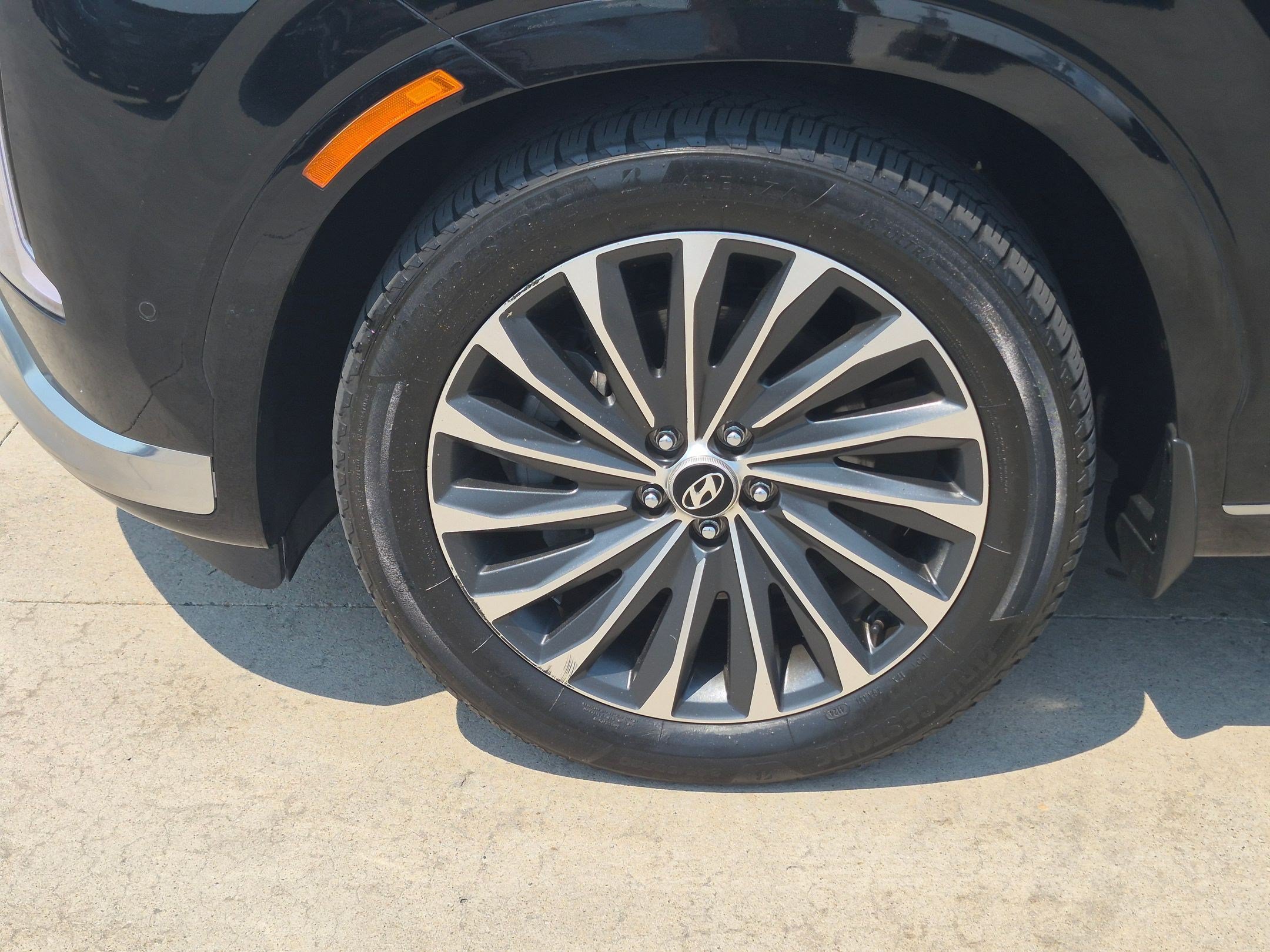 Used 2023 Hyundai Palisade Calligraphy AWD/4WD image 11
